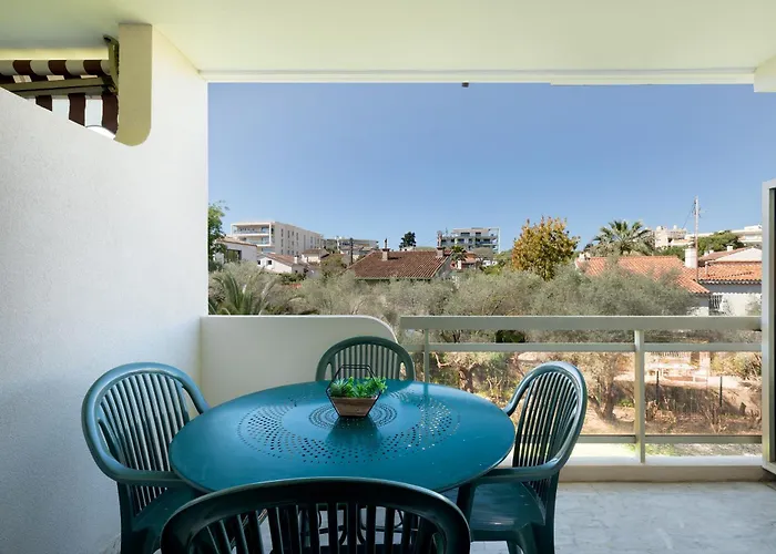 公寓 Piscine Et Tennis 昂蒂布