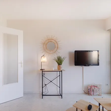 Apartment Piscine Et Tennis *