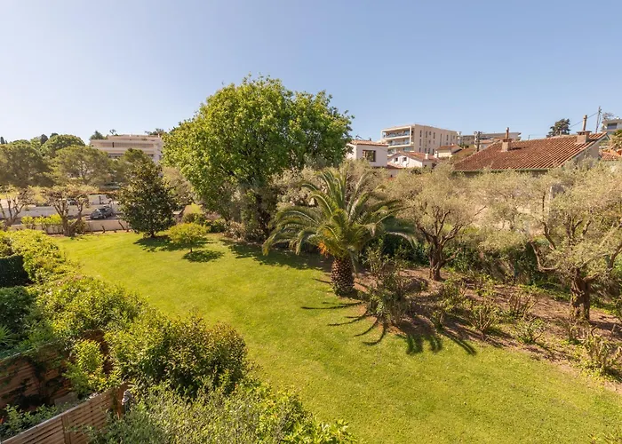 Апартаменты Piscine Et Tennis *